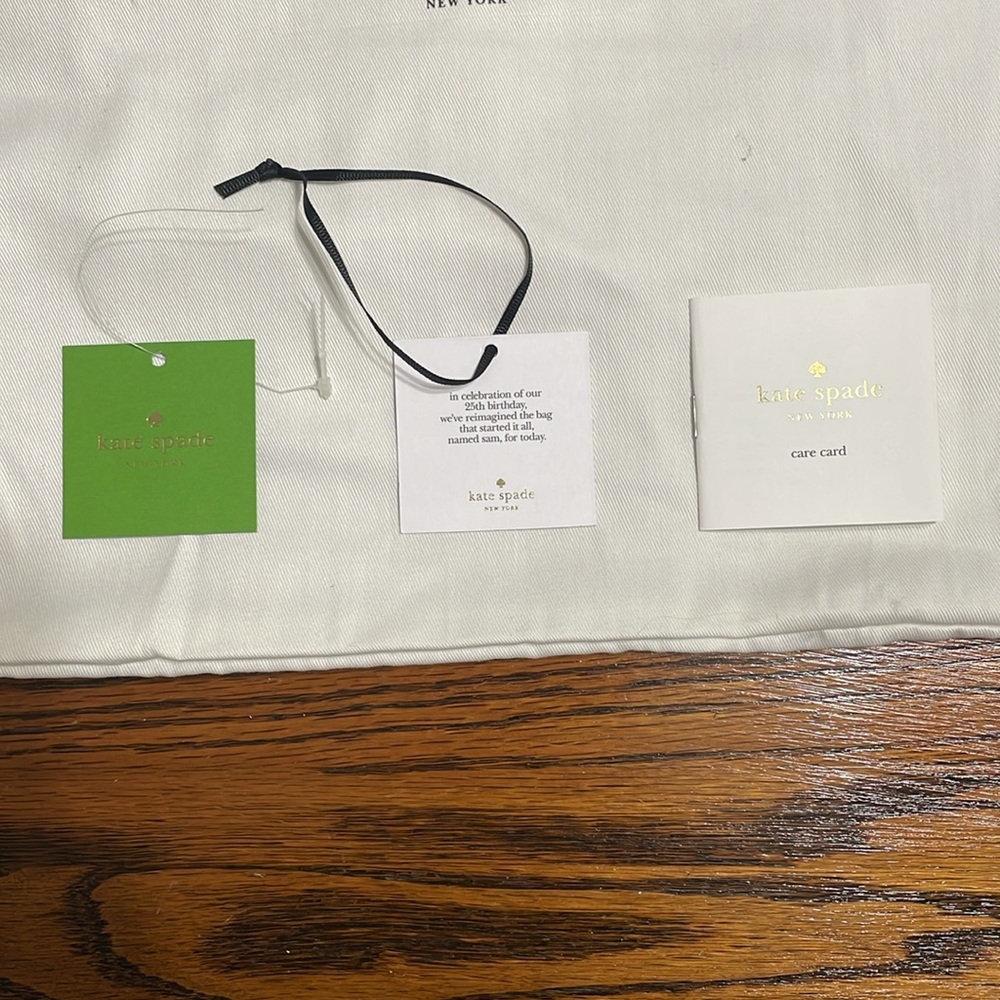 Kate Spade; Thompson Street Large Sam - Picture 13 of 14